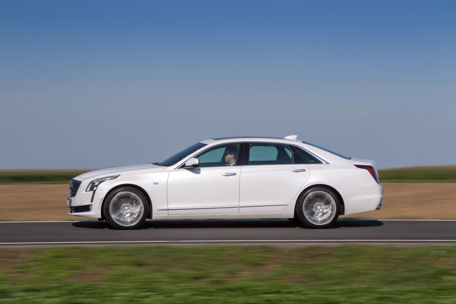  Cadillac CT6 Platinum 2016 года  (WW) (фото 30 из 42)